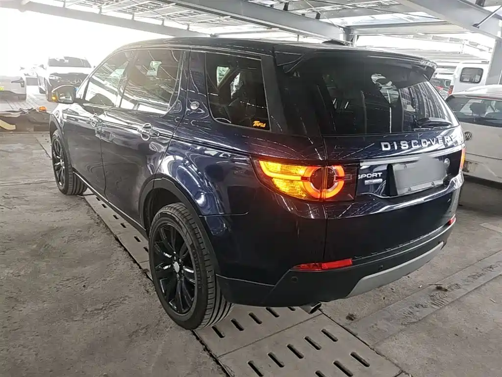 Land Rover Discovery Sport (Import) 2015 2.0T HSE Luxury фото 5