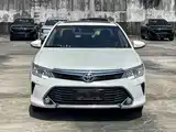 Фото 2 - Toyota Camry