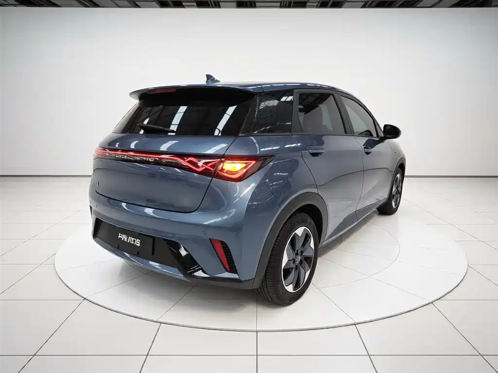 BYD Dolphin 2024 Glory Edition 420km Fashion Edition фото 7