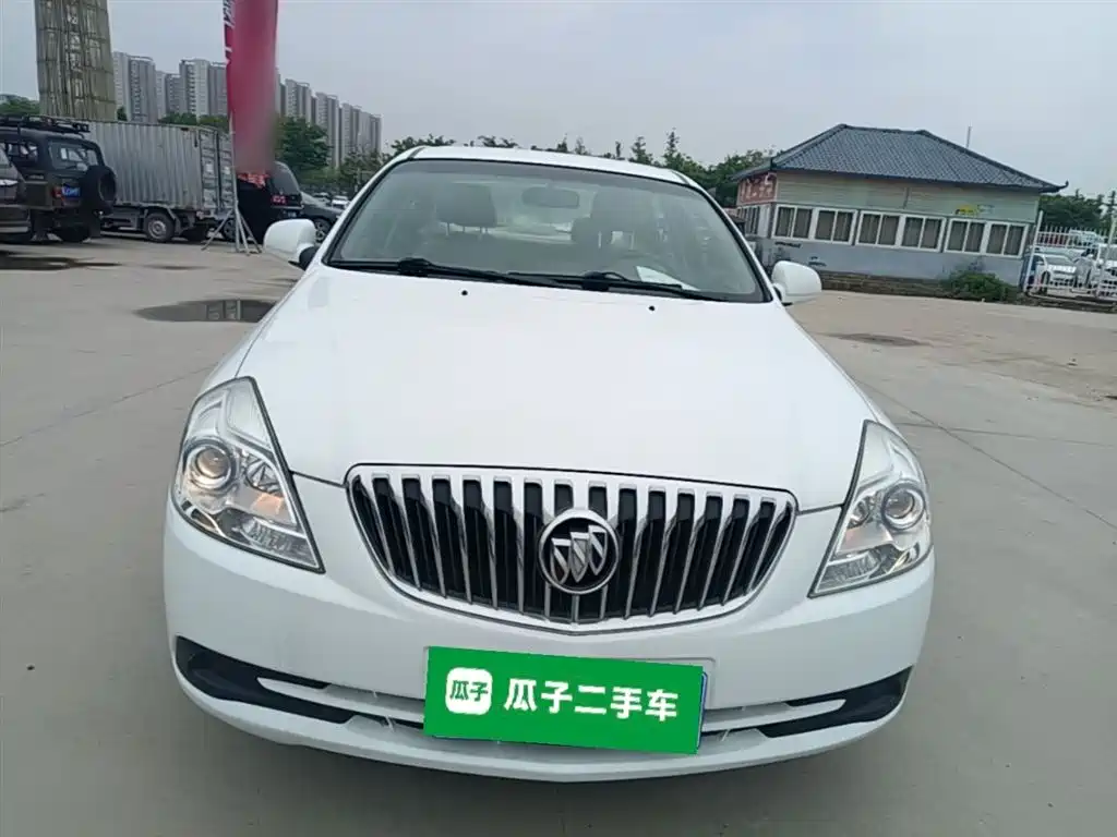 Buick Excelle 2015 1.5L Automatic Classic фото 3