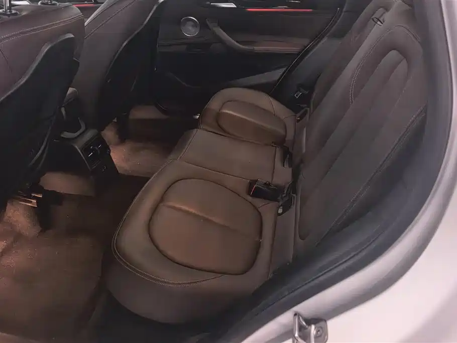 BMW X1 2022 sDrive25Li Leading фото 11