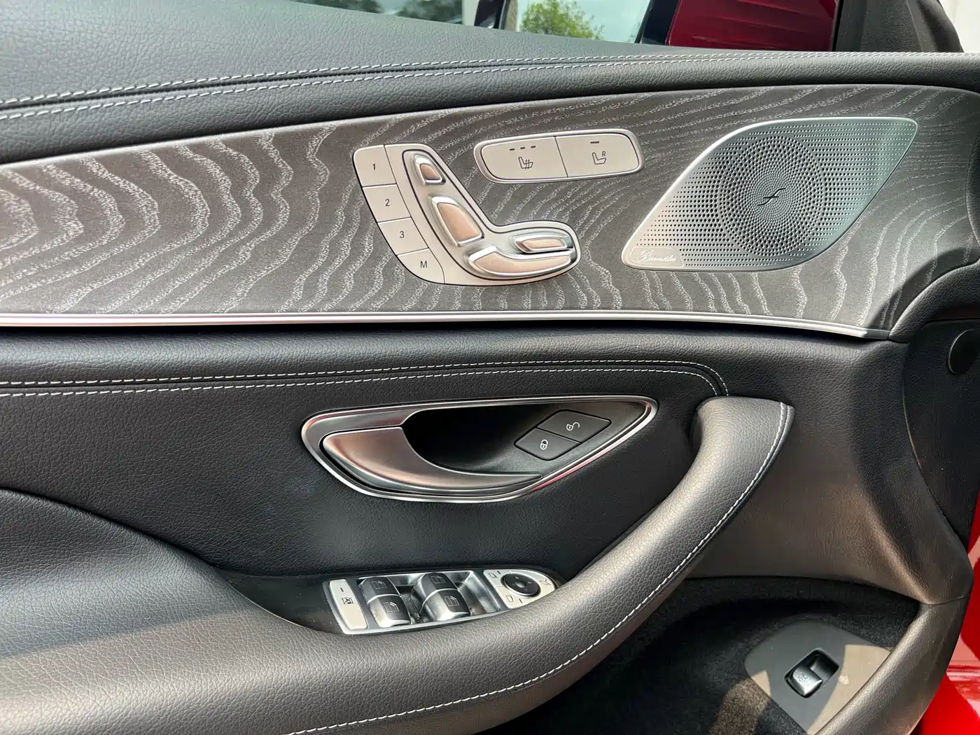 Mercedes-Benz CLS 2018 CLS 300 Luxury фото 30