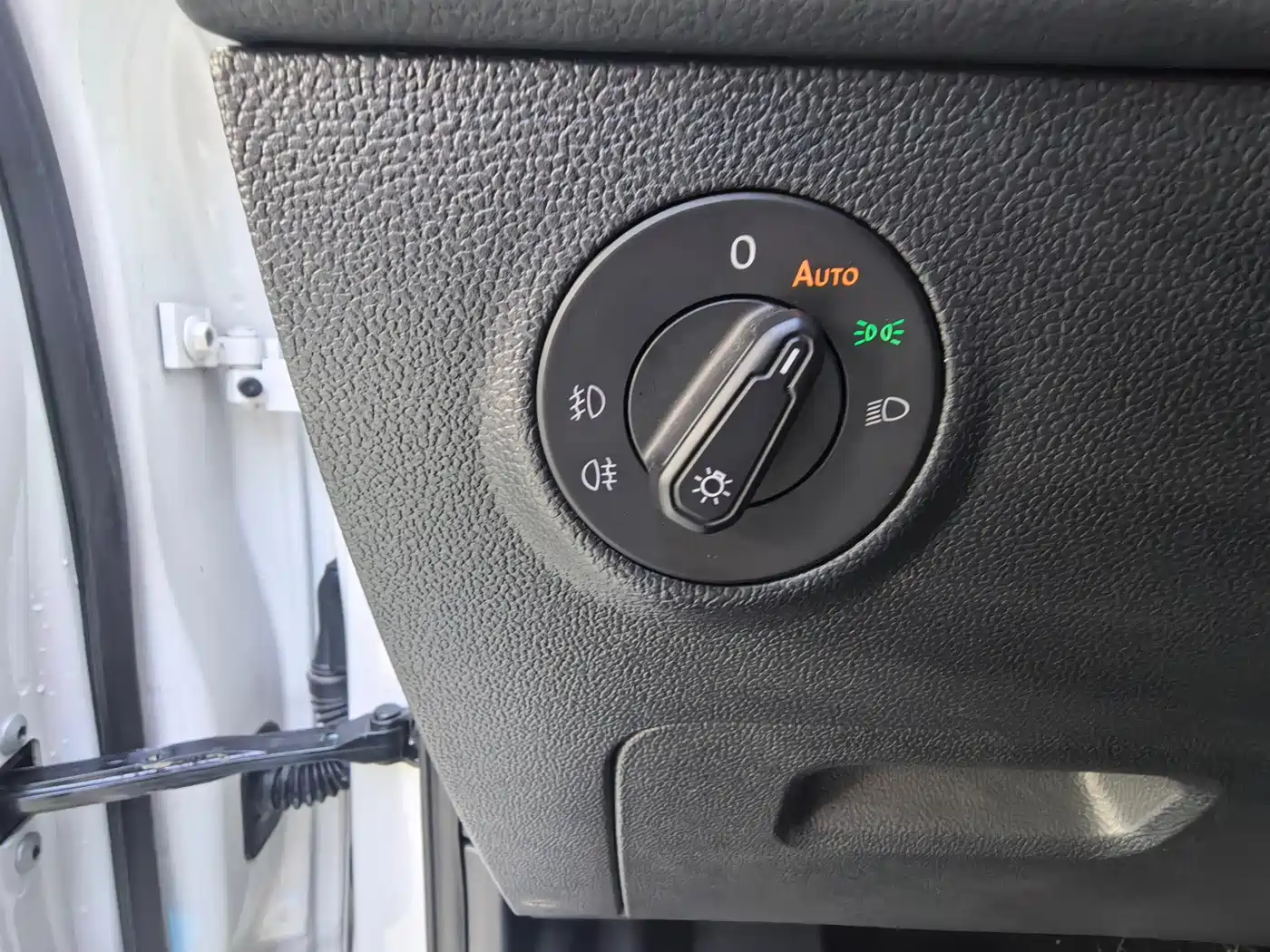 Volkswagen Tharu 2022 280TSI FWD Luxury Edition фото 17