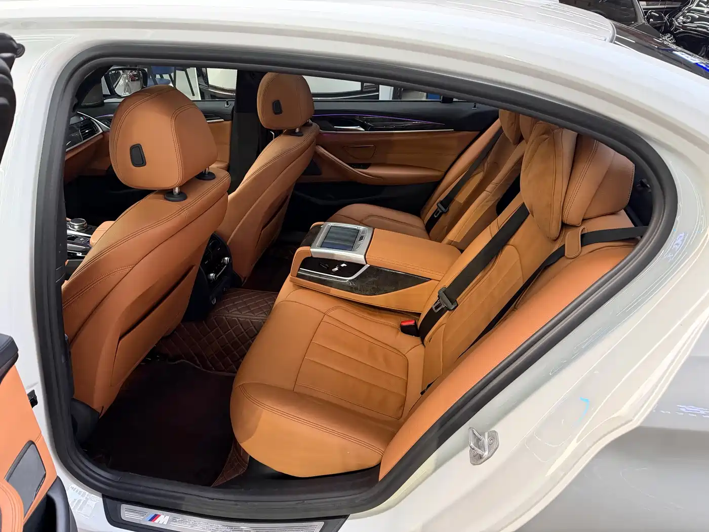 BMW 5 Series 2018 530Li Premium M Sport Package фото 10