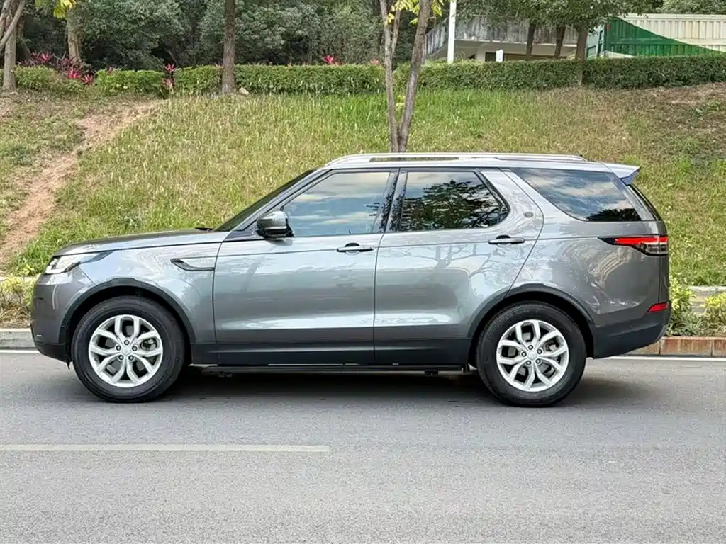 Land Rover Discovery 2019 2.0T SE фото 22