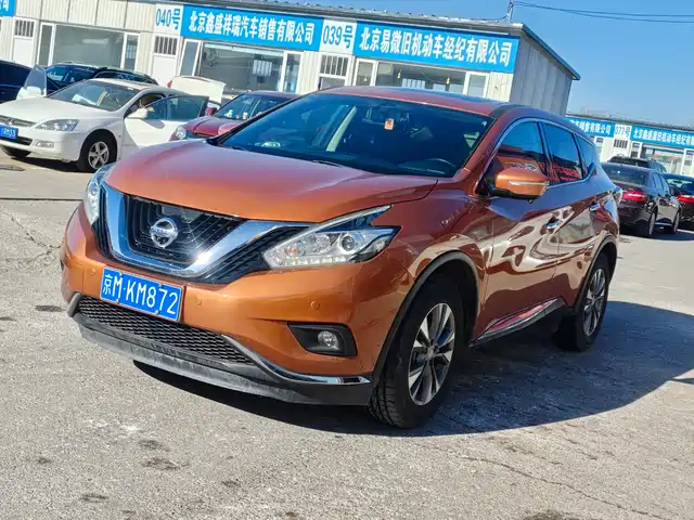 NISSAN LOULAN