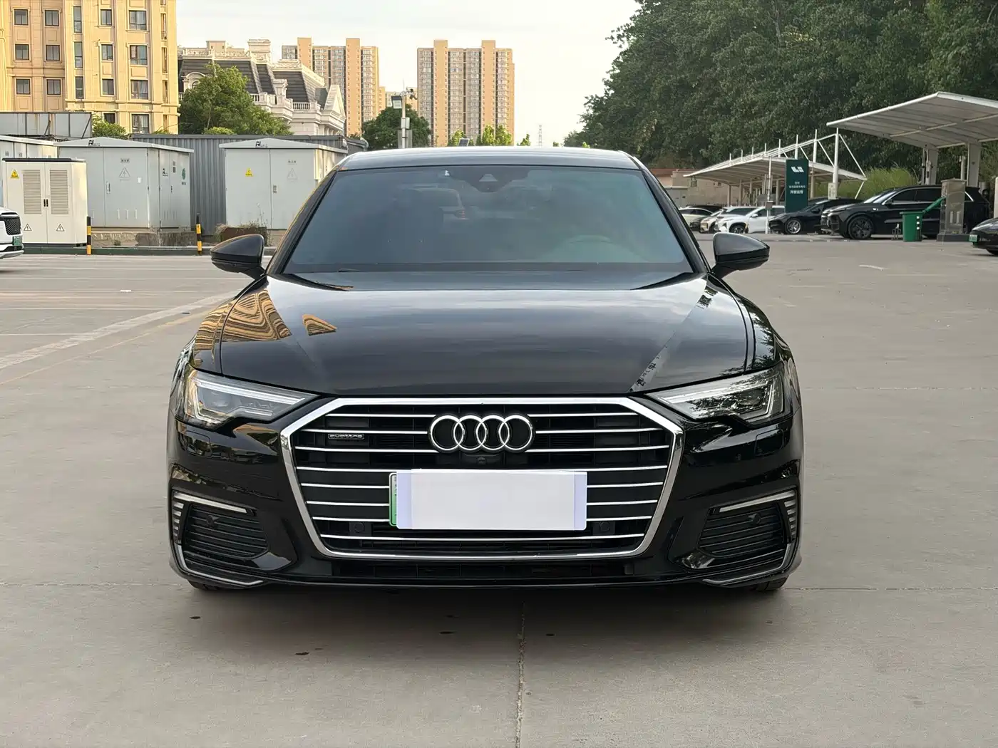 Audi A6L New Energy 2020 55 TFSI e quattro фото 2