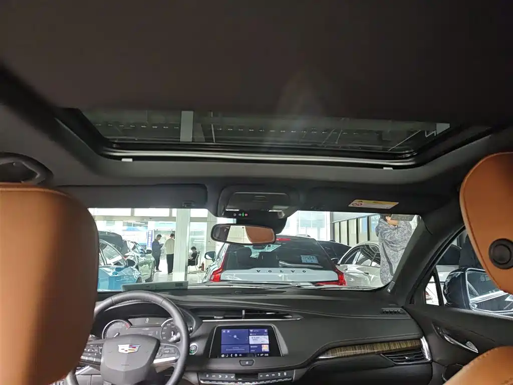 Cadillac XT4 2022 28T FWD Premium фото 18