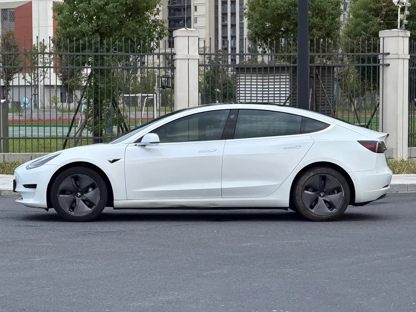 Tesla Model 3 (Import) 2020 2019 Standard Range RWD Upgraded Edition