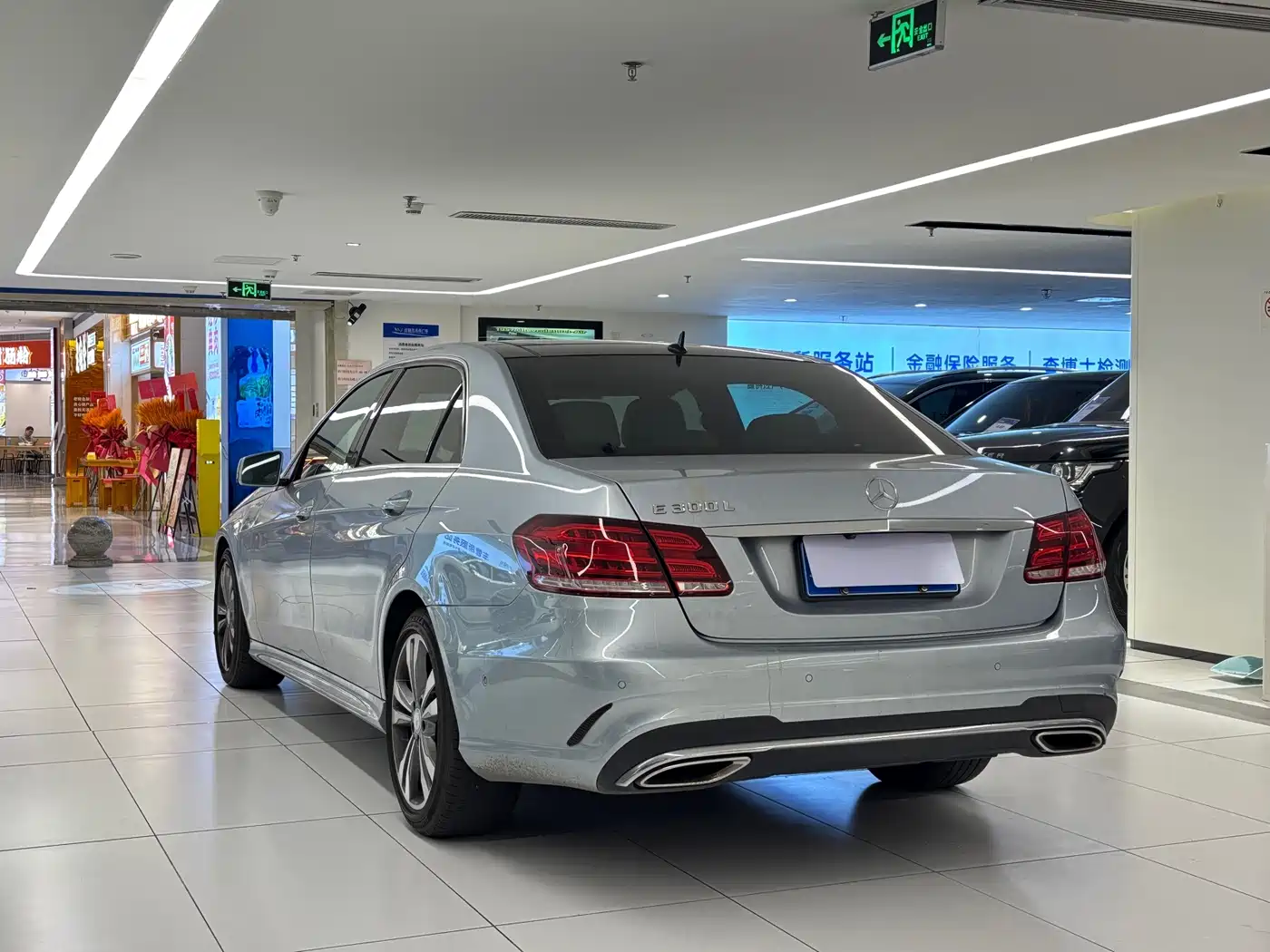 Фото 6 - Mercedes-Benz E-Class