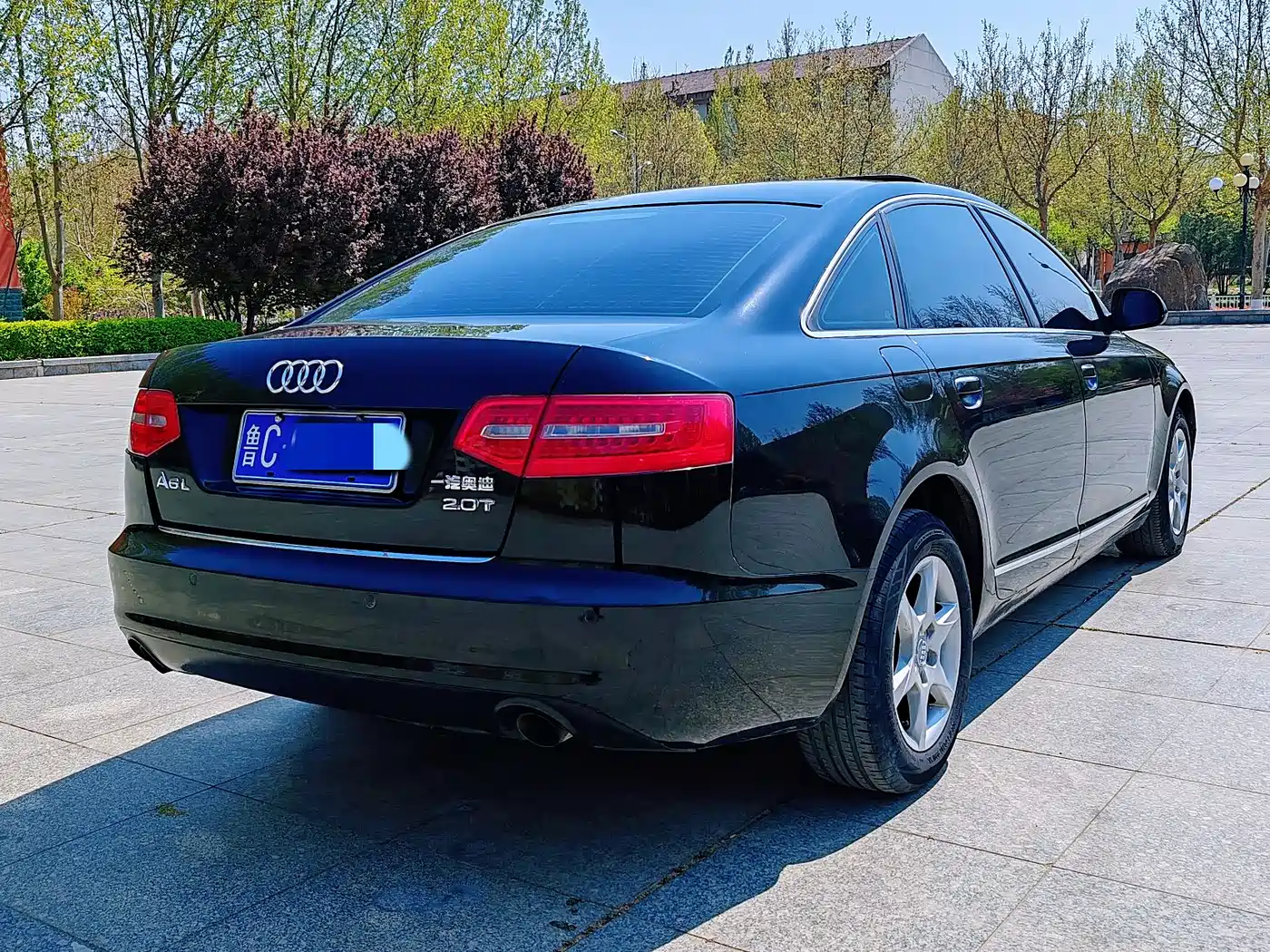 Audi A6L 2010 2.0 TFSI Automatic Standard фото 15