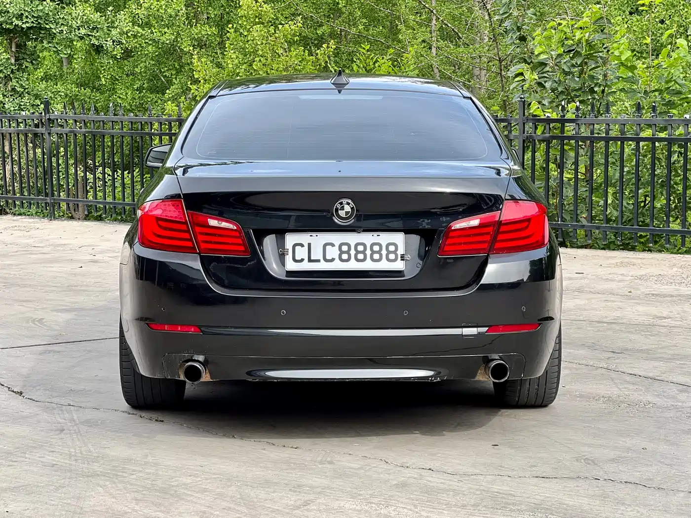 Photo 6 - BMW 5 Series (Import)