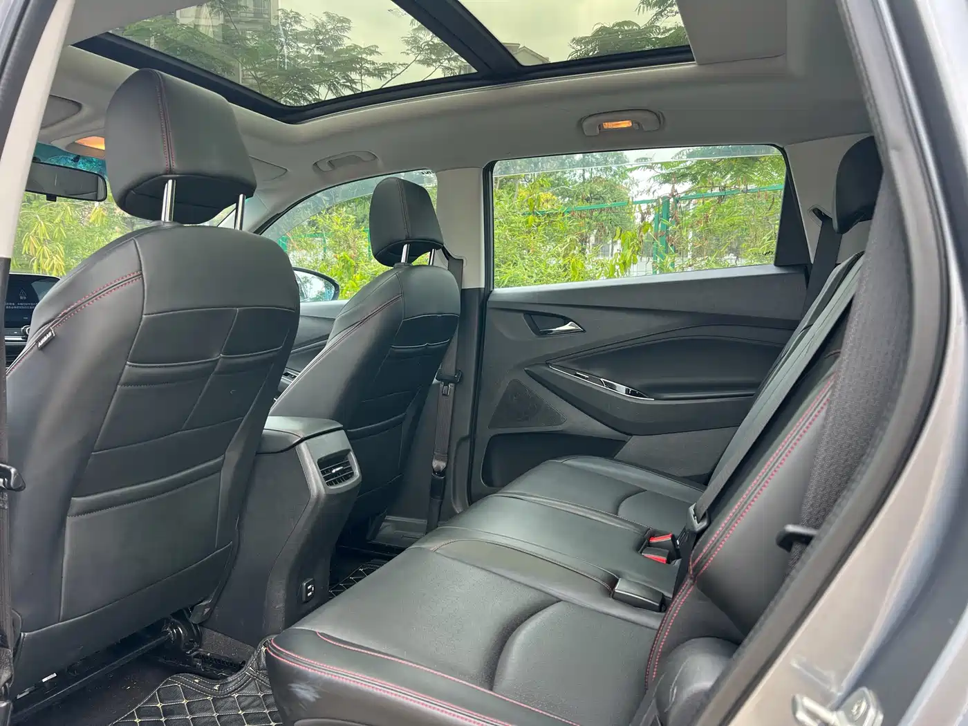 Chevrolet Volando 2018 Redline 530T Auto Premium Edition (5+2 seater) China V фото 6