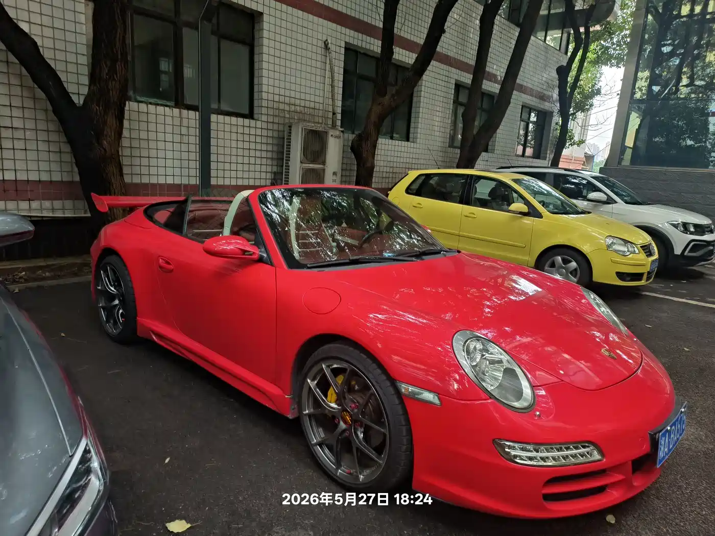 Porsche 911 2006 Carrera 4 Cabriolet AT 3.6L фото 3