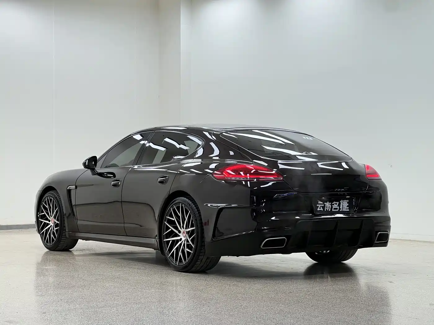 Porsche Panamera 2014 Panamera 3.0T фото 4
