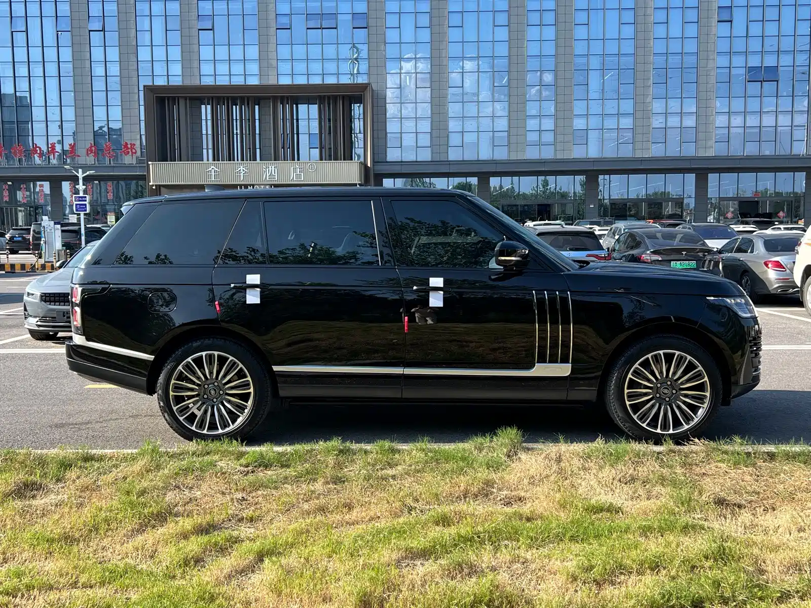 Фото 12 - Land Rover Range Rover