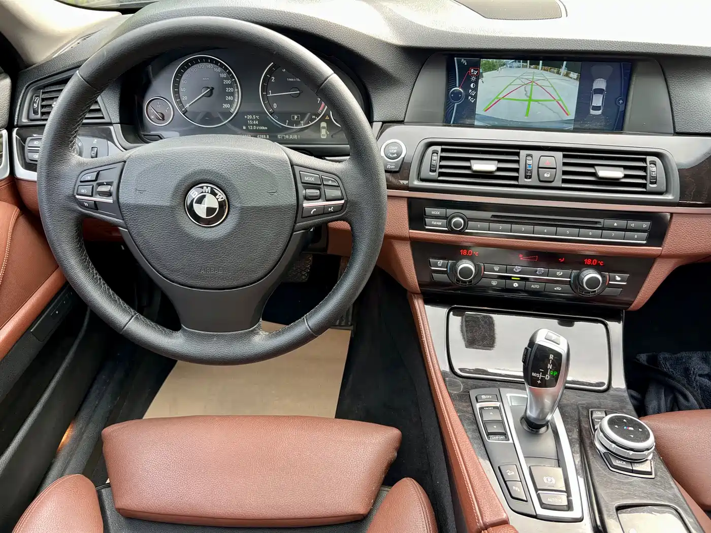 Photo 8 - BMW 5 Series (Import)