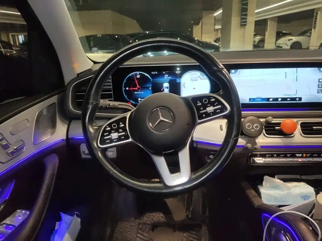 MERCEDES-BENZ GLS