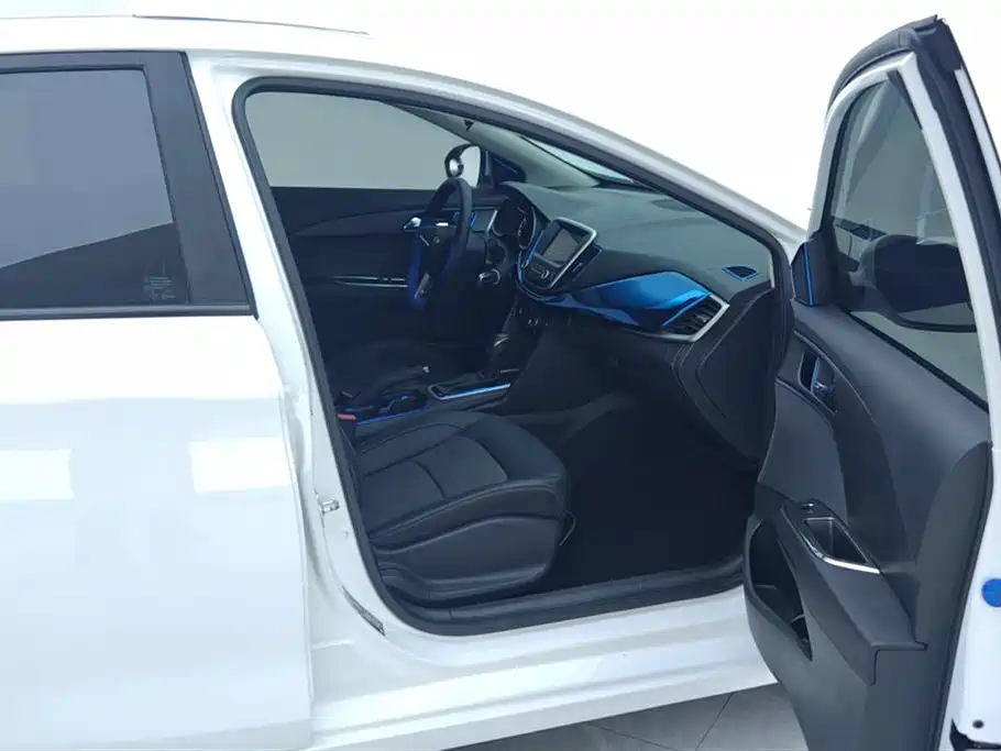 Chevrolet Cavalier 2019 320 Automatic Joy Edition фото 8