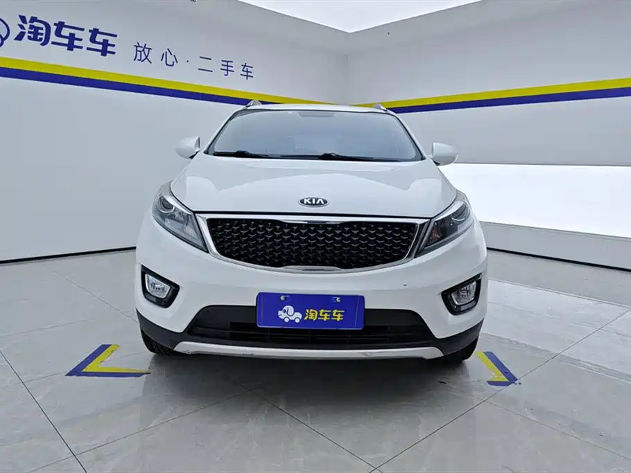 Kia Sportage 2015 2.0L Manual 2WD GL фото 2