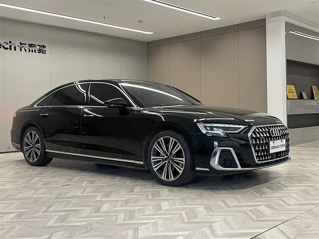 Photo 2 - Audi A8