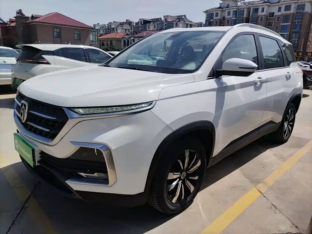 Baojun 530 2019 2019 1.5T CVT Premium China V