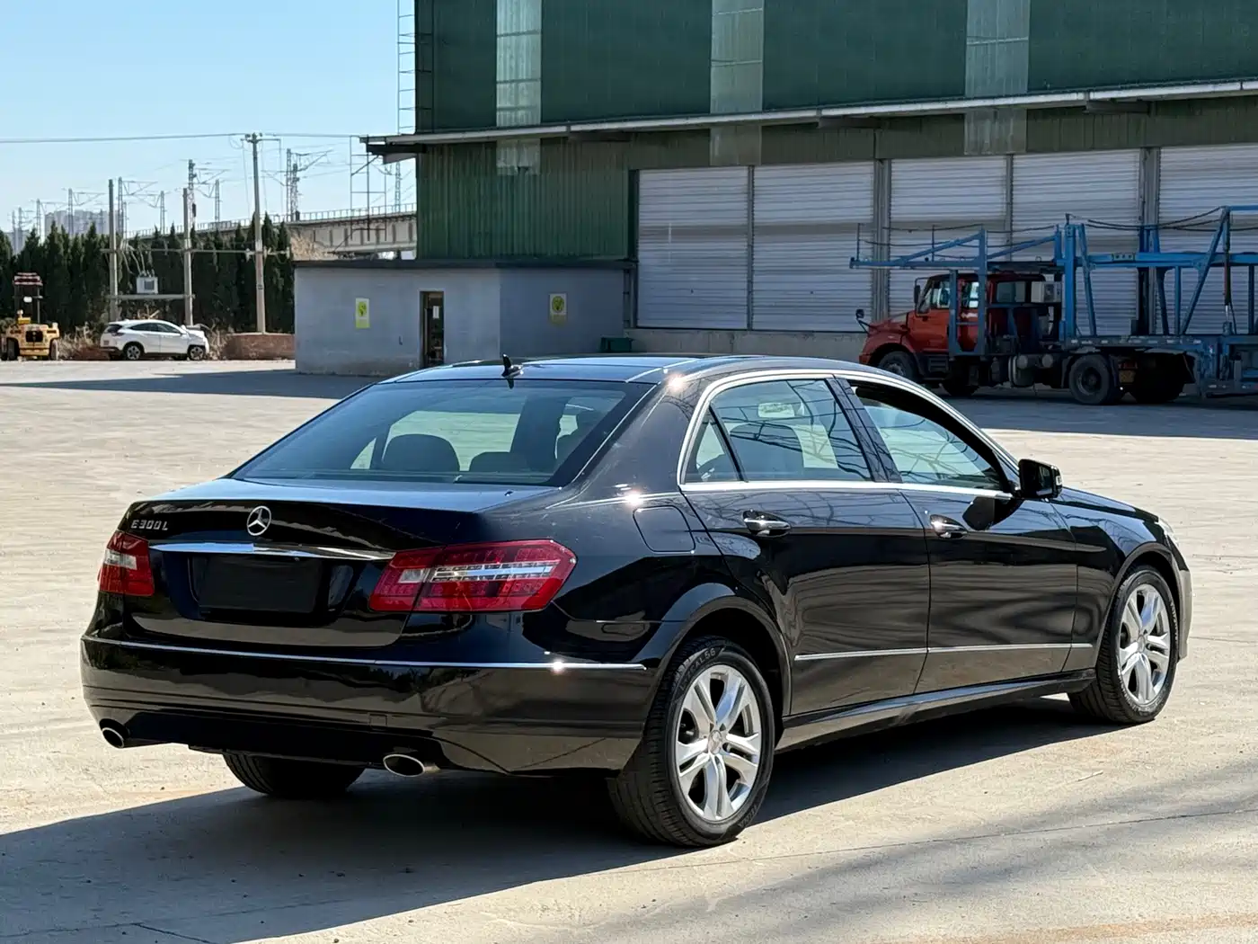 Mercedes-Benz E-Class 2010 E 300 L Fashion фото 6