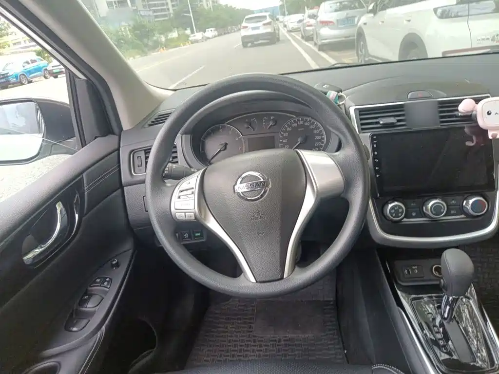 Nissan Tiida, миниатюра 3