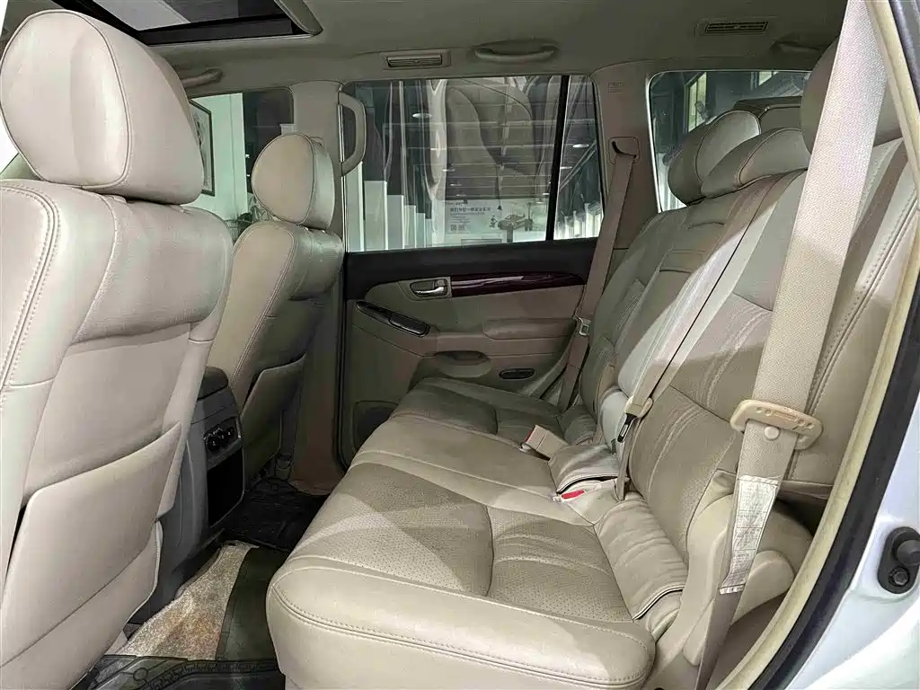 Toyota Prado (Import) 2004 VX 4.0 фото 6