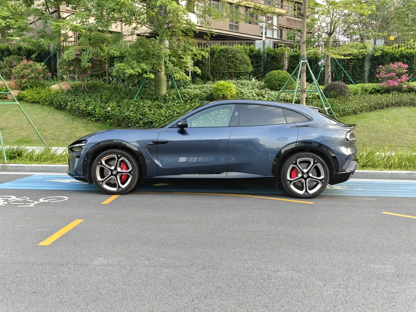 Xiaomi Auto Xiaomi YU7 2025 Ultra Long Range High Performance AWD Max Edition фото 4