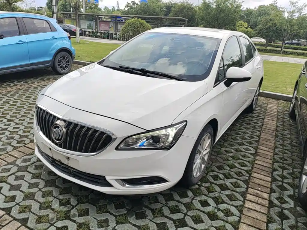 Фото 1 - Buick Verano