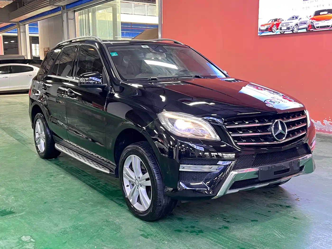 Mercedes-Benz M-Class 2014 ML 350 CDI 4MATIC фото 3
