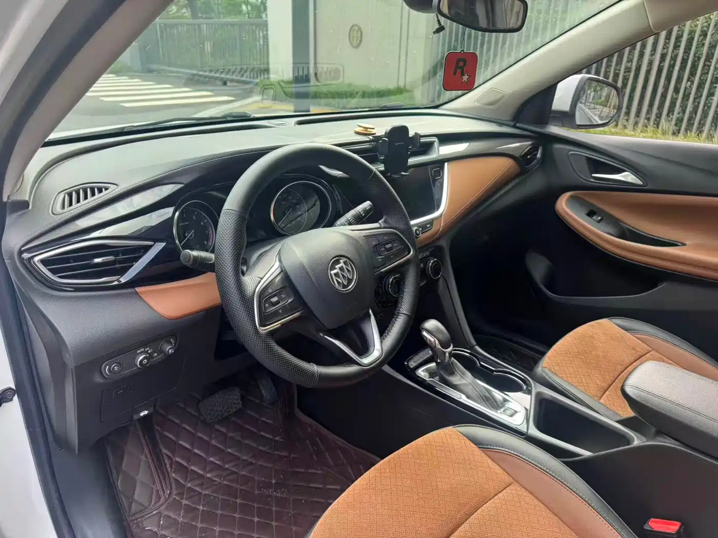 Buick Encore GX 2020 20T CVT 2WD Luxury Model фото 8
