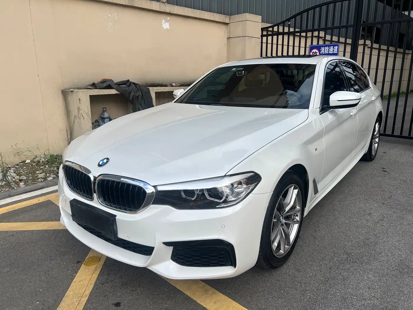 BMW 5 Series 2020 525Li M Sport Package