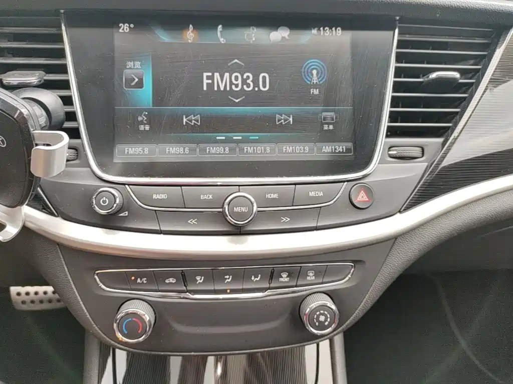 Фото 13 - Buick Verano