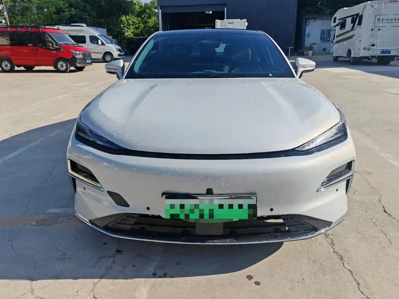 Geely Galaxy Galaxy Xingyao 8 2025 130km EM-i Premium Edition фото 2