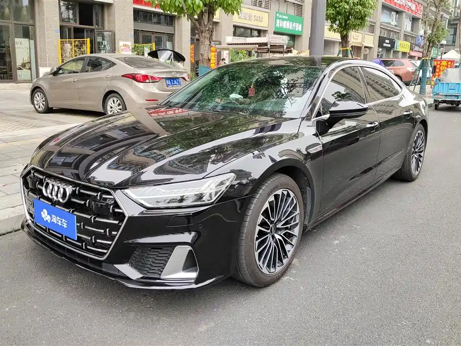 Audi A7L 2024 45 TFSI Luxury
