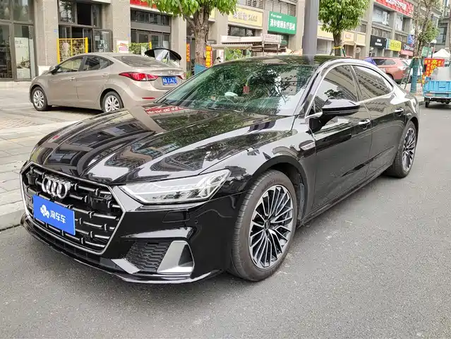 Audi A7L 2024 45 TFSI Luxury