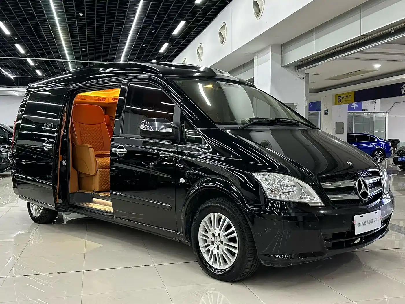 Mercedes-Benz Vito 2013 Model 3.0L Elite Edition