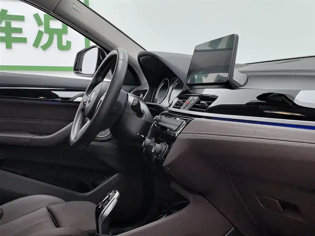BMW X2 2023 sDrive25i M Sport Shadow Edition фото 22
