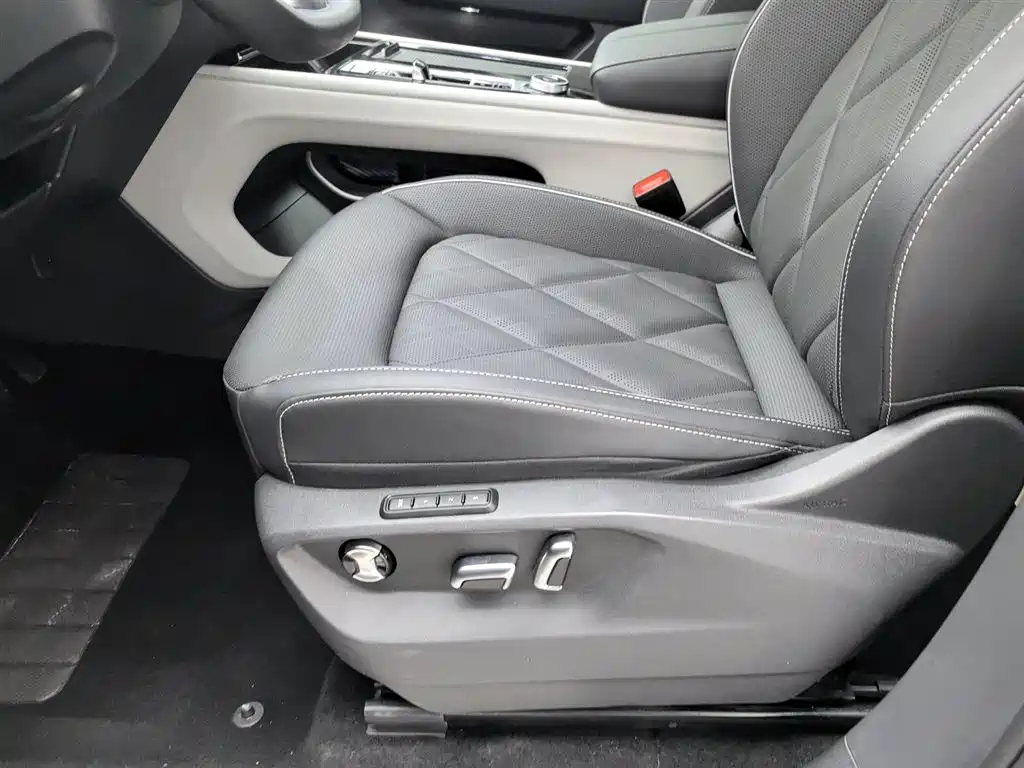Volkswagen Teramont 2024 380TSI 4WD Prestige Luxury Edition фото 20