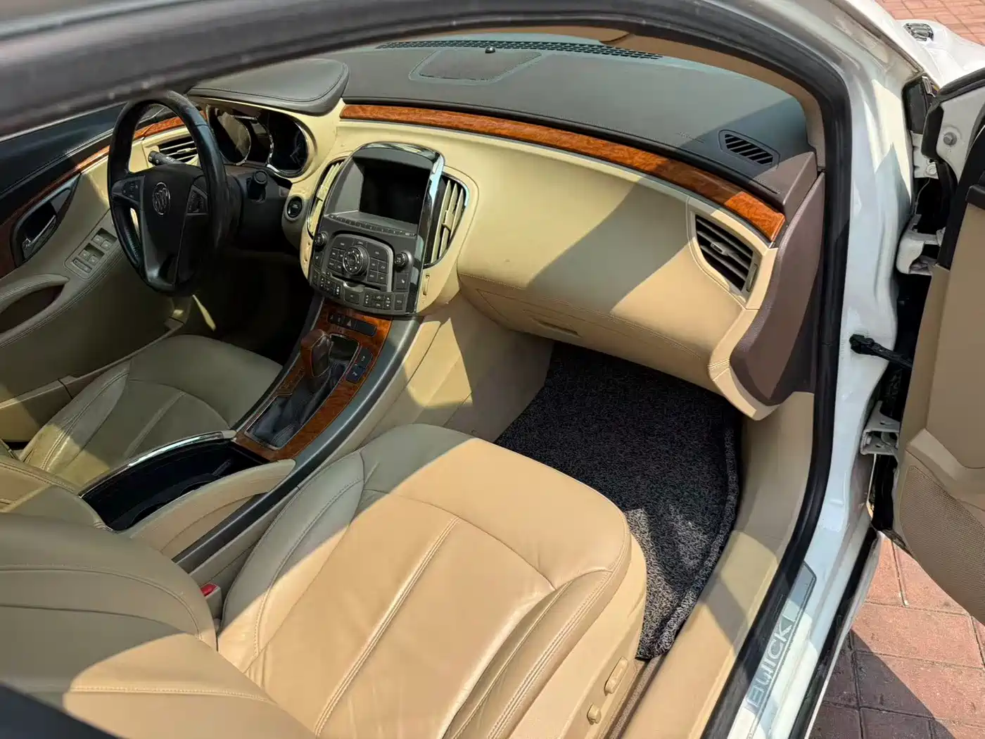 Buick LaCrosse 2012 2.4L SIDI Premium Edition фото 8