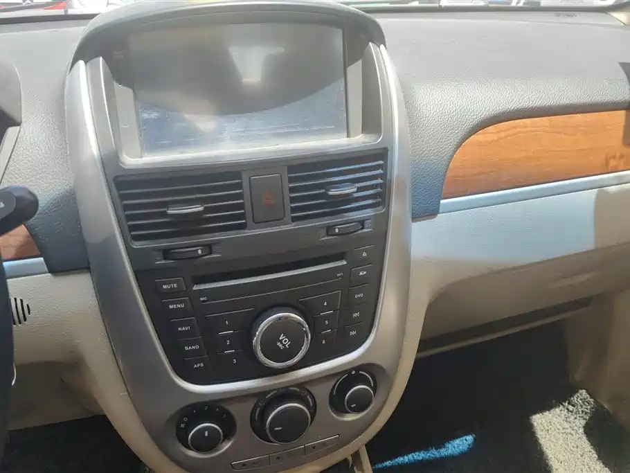 Buick Excelle 2013 1.5L Automatic Exclusive фото 13
