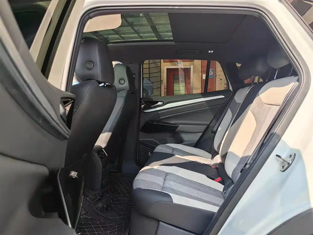 VOLKSWAGEN ID.4 CROZZ