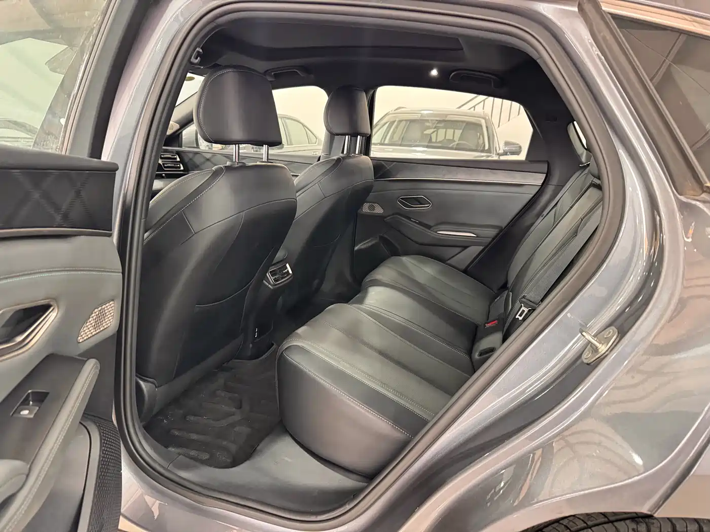 BYD Qin L 2025 DM-i Smart Drive Edition 120KM Surpassing фото 9