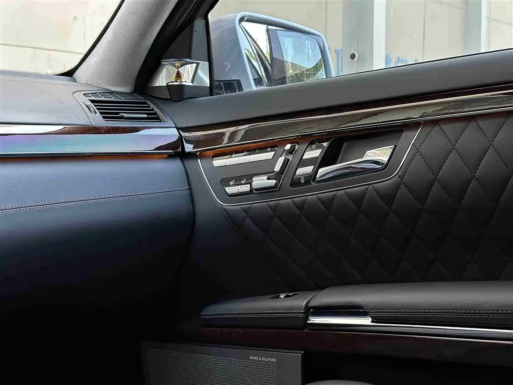 Mercedes-Benz S-Class AMG 2013 AMG S 65 L Grand Edition фото 19