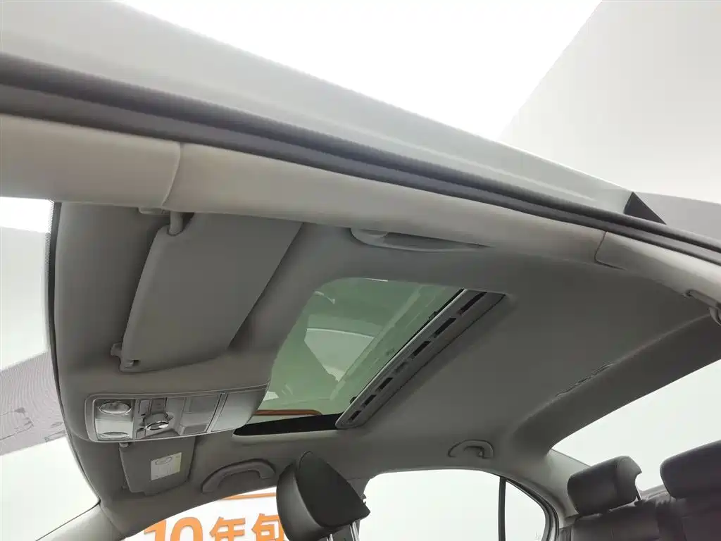 Volkswagen Sagitar 2017 1.6L Manual Comfort фото 14