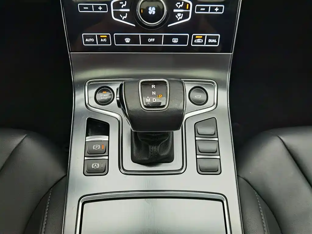 Hongqi H5 2020 1.5T DCT Qi Rhythm Edition фото 13