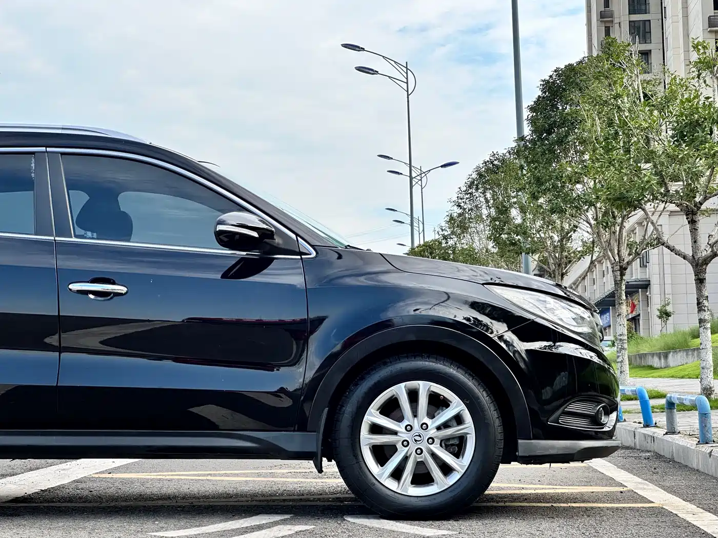 Dongfeng Fengguang Fengguang 580 2016 2016 Model 1.8L Manual Comfort Version