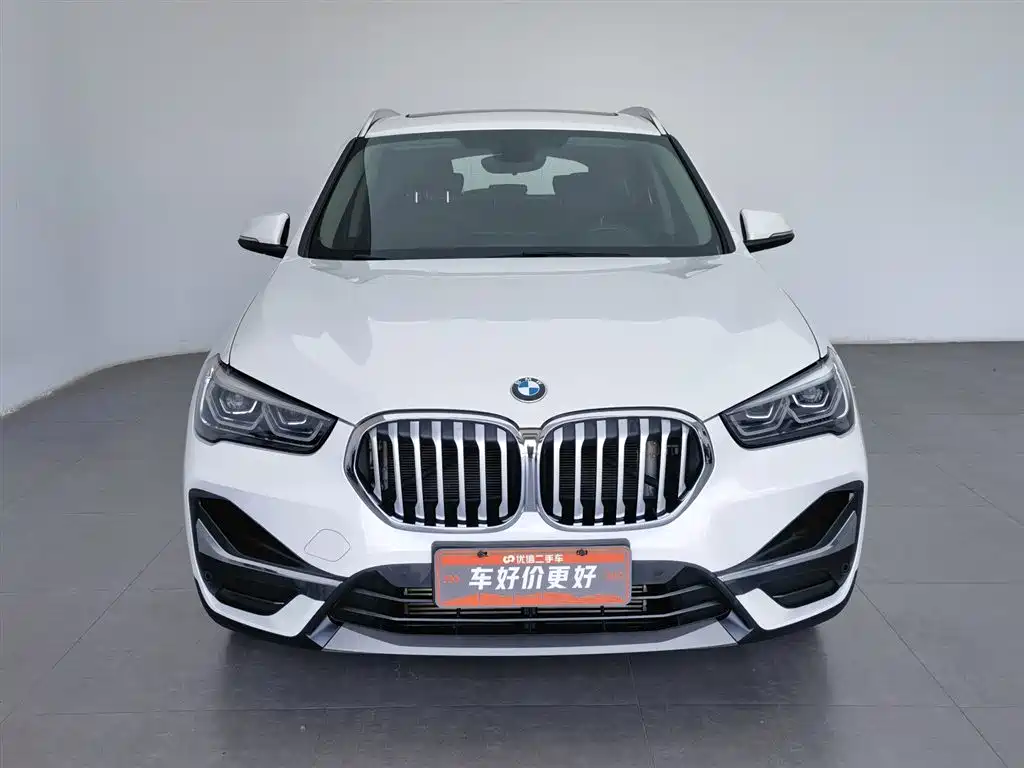 BMW X1 2022 sDrive25Li Leading фото 3